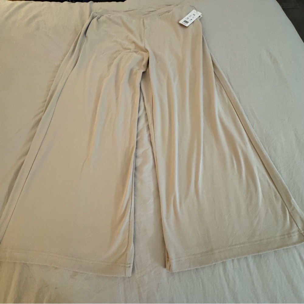 NEW NWT Comfrt Women’s Wide Leg Lounge Yoga Pants XL Cream